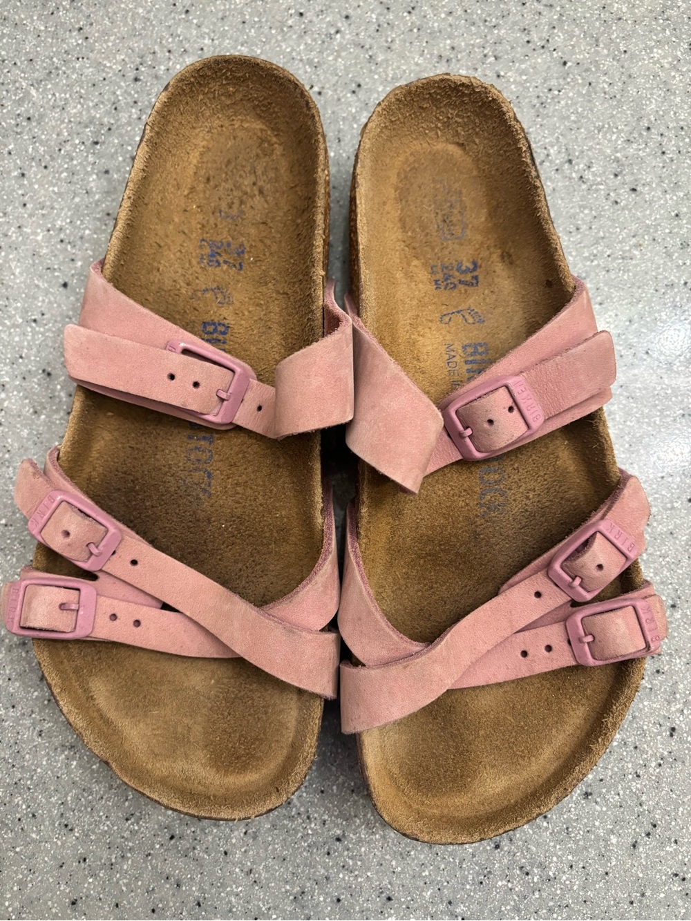 Birkenstock Women’s Mauve Pink Suede Criss Cross Sandals